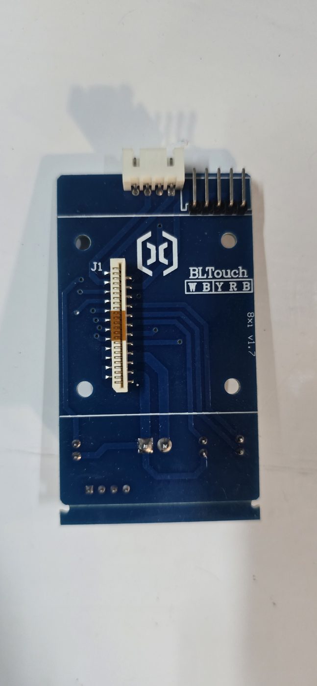 Placa de extrusor de Genius por detrás, con el header BLTouch W B Y R B
