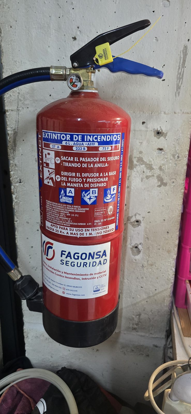 Extintor de agua con AFFF de 6 litros